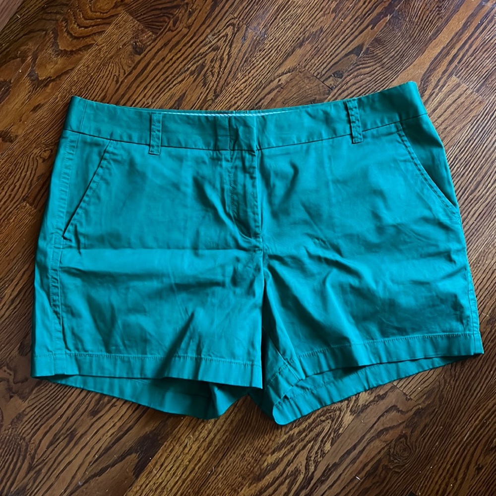 J. Crew Kelly green chino shorts.
